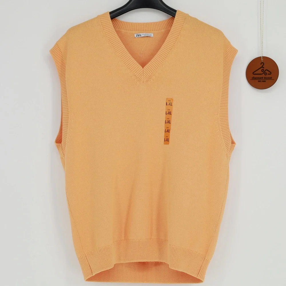 ZARA Vest - Picture 1 of 6